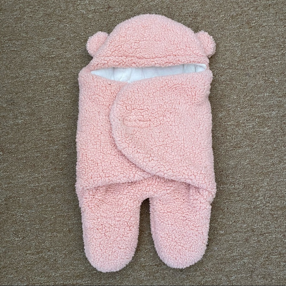 Fluffy Baby swaddle